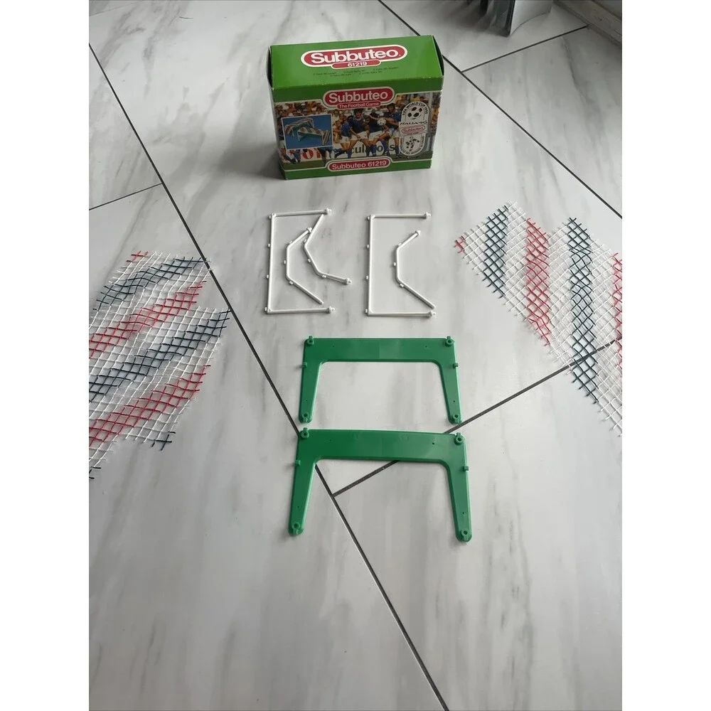 Subbuteo 61219 Italia 90 Goals Nets Boxed - INCOMPLETE